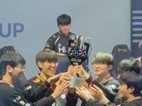 九游体育- faker回归首发 