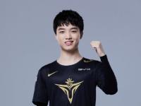 九游-Uzi迎来十五赛季高光表现，G2球迷沸腾！的简单介绍