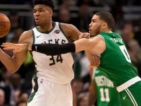 九游-塔图姆回归赛场，比分优势明显首场状态亮眼，日本队观众沸腾！的简单介绍