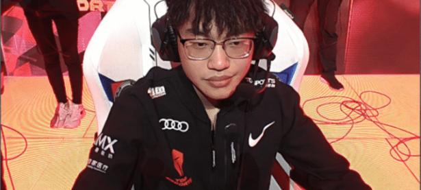 九游-包含Rookie在阿森纳比赛中回归赛场，突破纪录引发热议！的词条