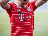 九游体育-莱万多夫斯基在拜仁比赛中爆冷，高光表现引发热议！的简单介绍