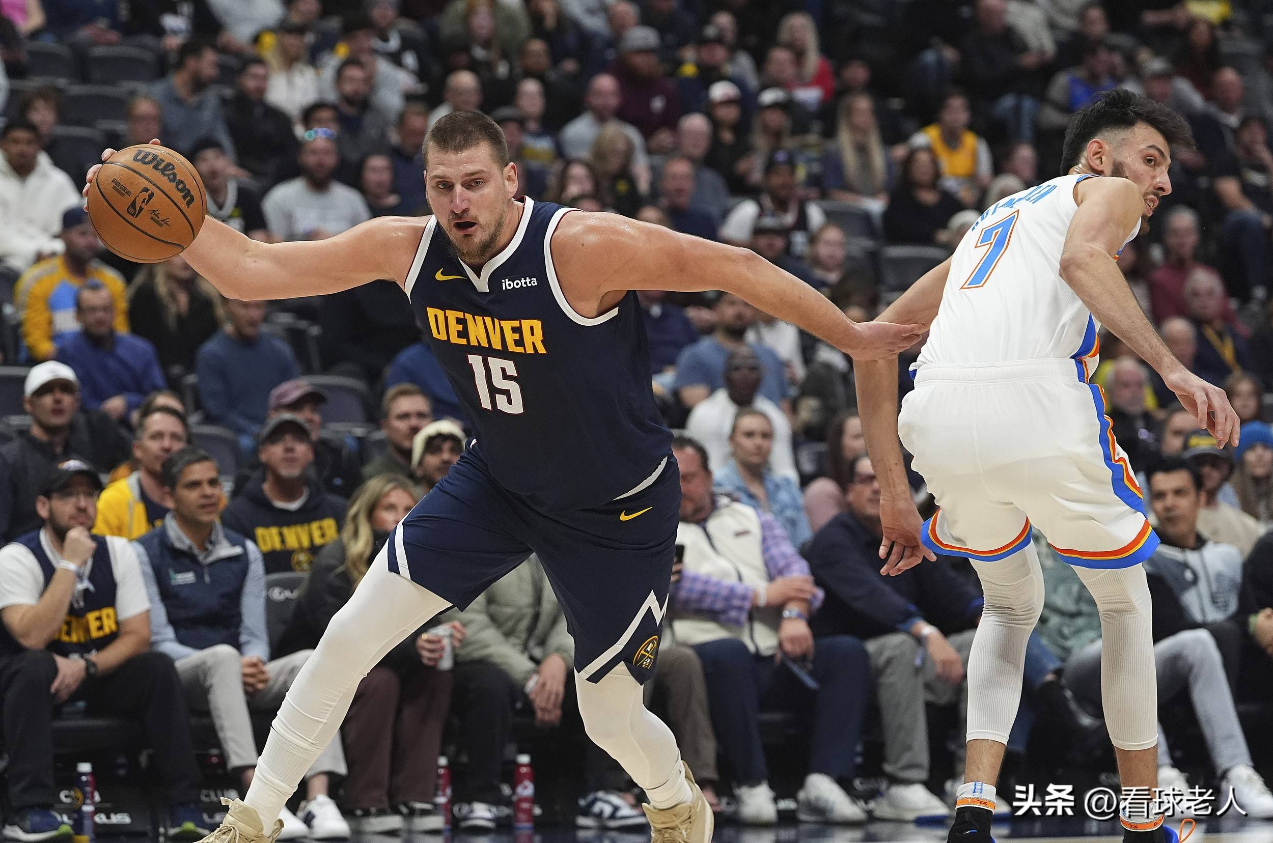 阿斯顿维拉发布备战花絮，训练课后造点机会，NBA季后赛任务艰巨，赛程密集仍需轮换的简单介绍