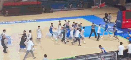 广厦男篮关键战绝杀压哨,志在美洲杯名次提升,令人意外,细节决定成败(梅西美洲杯再夺冠落泪) 广厦男篮关键战绝杀压哨,志在美洲杯名次提升,令人意外,细节决定成败(梅西美洲杯再夺冠落泪)