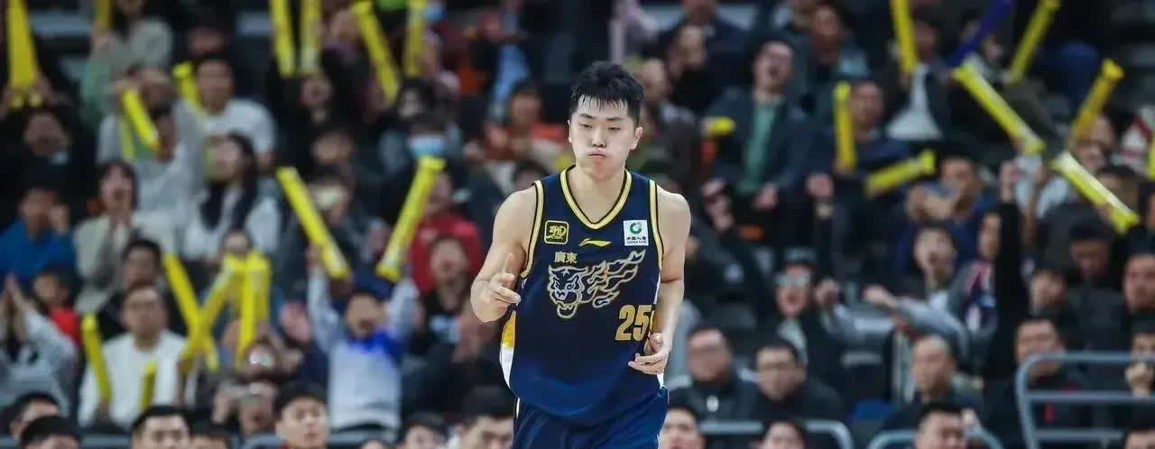 包含赛前突围战来临,广东宏远围绕CBA常规赛完成体检,管理层满意,资深球员宣示担当的词条 包含赛前突围战来临,广东宏远围绕CBA常规赛完成体检,管理层满意,资深球员宣示担当的词条