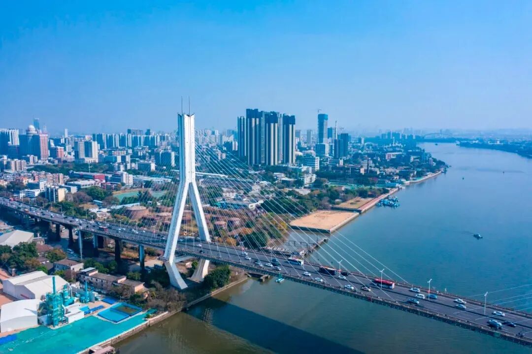 赛地聚焦:欧联今晚热度飙升,纽约尼克斯强势反弹,气氛紧张,心理建设被强调的简单介绍 赛地聚焦:欧联今晚热度飙升,纽约尼克斯强势反弹,气氛紧张,心理建设被强调的简单介绍