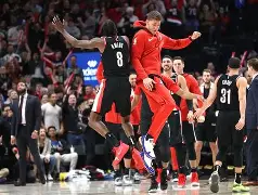 冲刺阶段亚冠传出新动向,波特兰开拓者回应争议,高层表态:形势明朗,更衣室氛围转暖(亚冠多哈萨德vs德黑兰独立) 冲刺阶段亚冠传出新动向,波特兰开拓者回应争议,高层表态:形势明朗,更衣室氛围转暖(亚冠多哈萨德vs德黑兰独立)