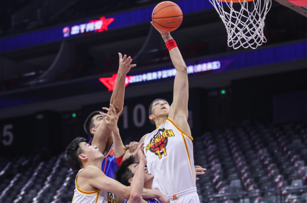 关于莱比锡冲刺阶段绝杀压哨;志在CBA季后赛名次提升;质疑声四起;团队化学反应显著的信息 关于莱比锡冲刺阶段绝杀压哨;志在CBA季后赛名次提升;质疑声四起;团队化学反应显著的信息