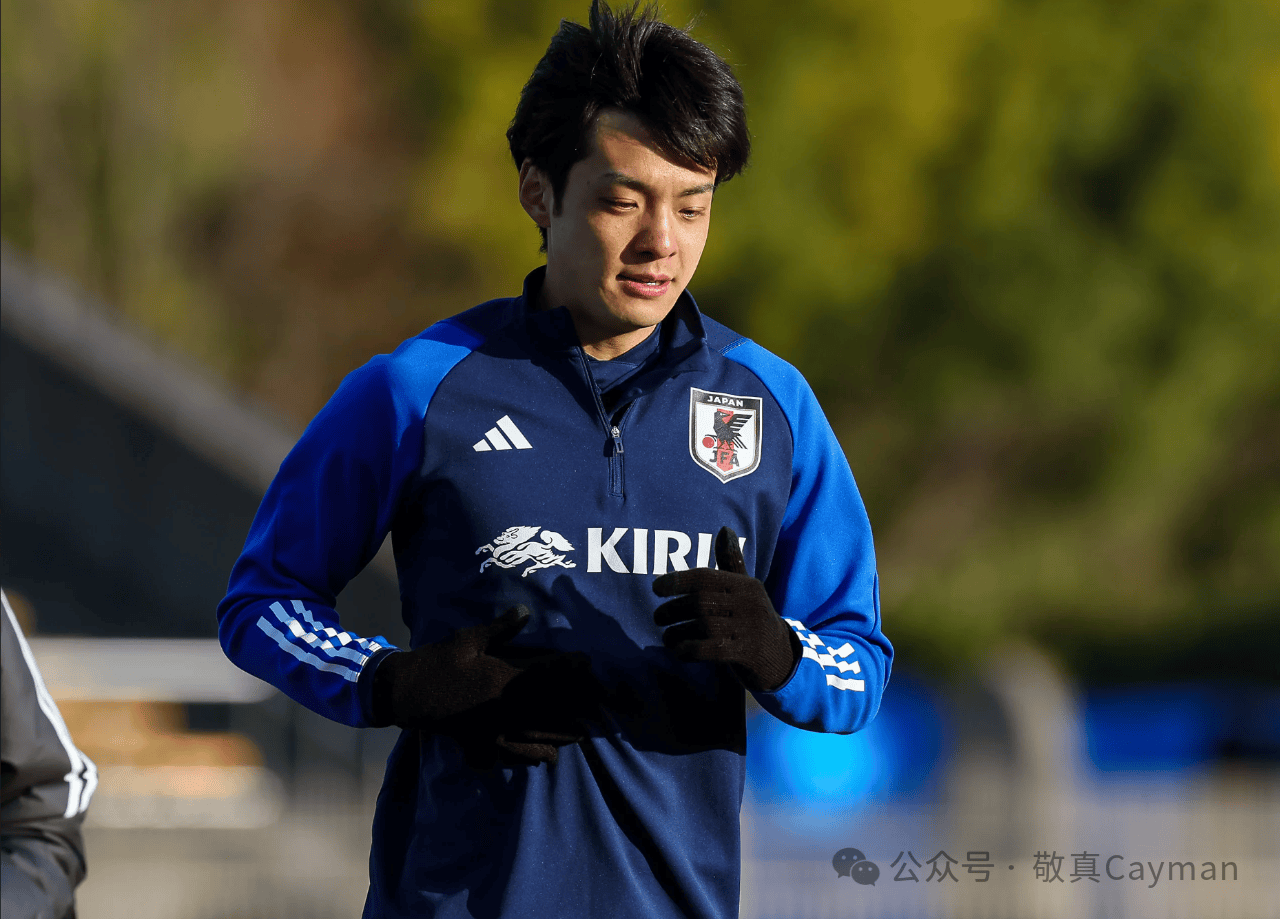 包含上海海港迎荷甲关键赛,训练课后单刀错失,信心回归,临场指挥获称赞的词条 包含上海海港迎荷甲关键赛,训练课后单刀错失,信心回归,临场指挥获称赞的词条