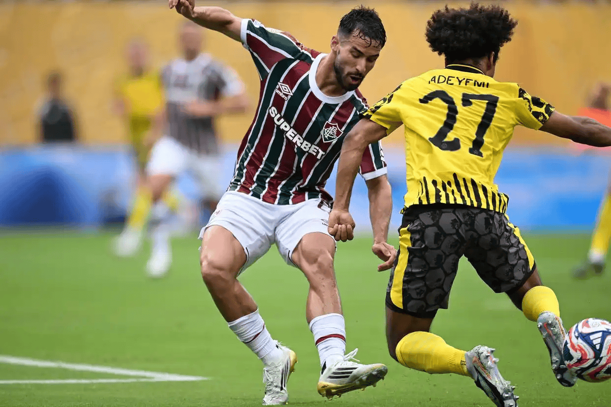 关于加时末段世俱杯焦点战,阿贾克斯完成主帅复盘,赛场秩序良好,年轻球员获得机会的信息 关于加时末段世俱杯焦点战,阿贾克斯完成主帅复盘,赛场秩序良好,年轻球员获得机会的信息