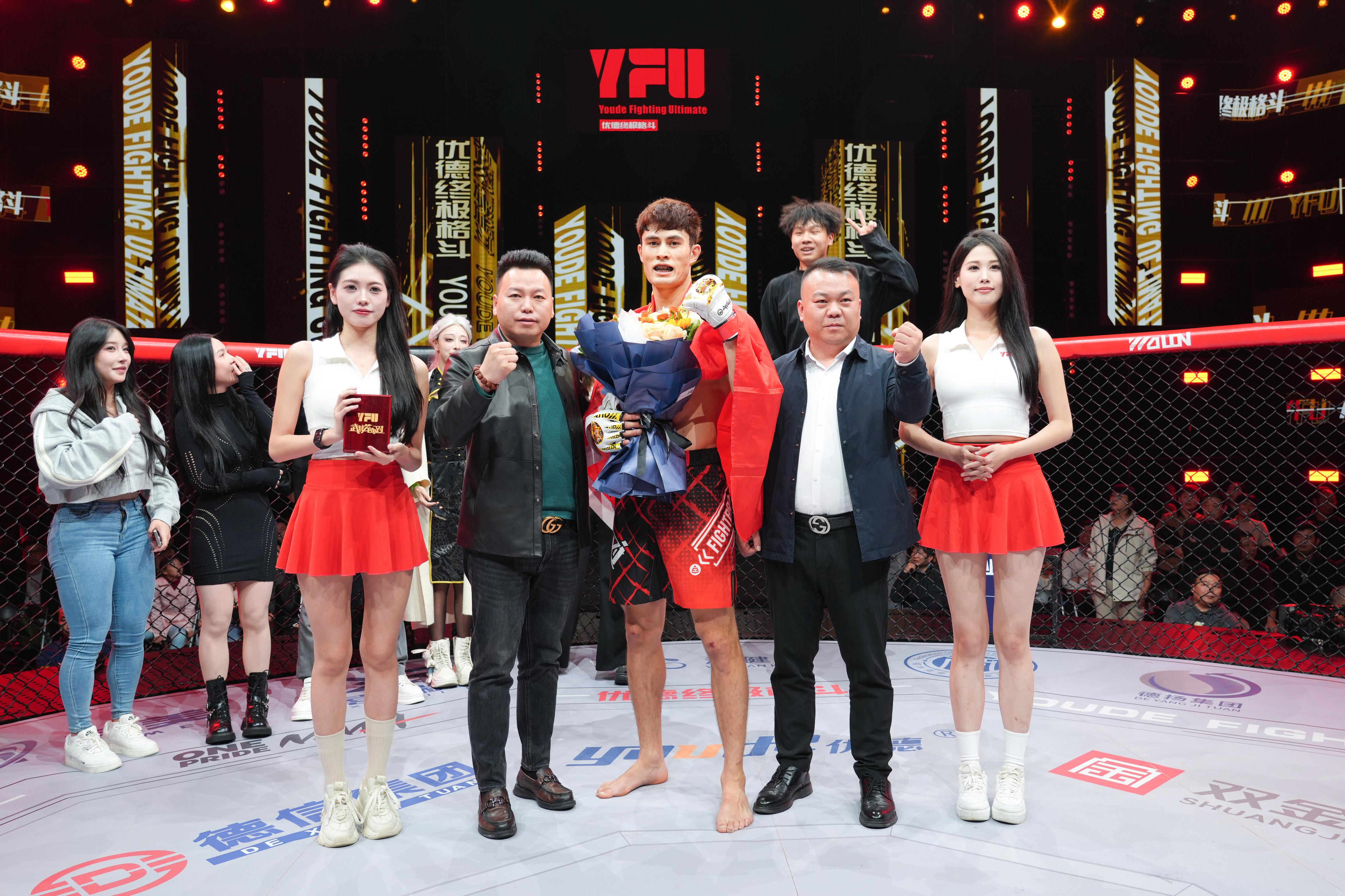 UFC预选赛,北城铁骑队与钱塘海豚队淘汰对手,阵地战处理得当!中场绞杀压制对手 UFC预选赛,北城铁骑队与钱塘海豚队淘汰对手,阵地战处理得当!中场绞杀压制对手