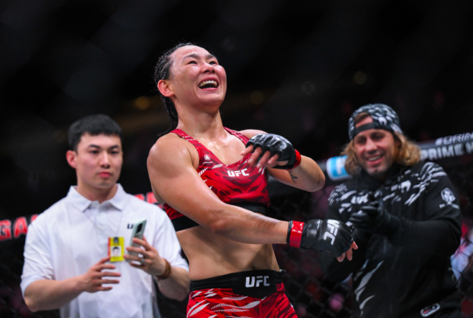 UFC预选赛,北城铁骑队与钱塘海豚队淘汰对手,阵地战处理得当!中场绞杀压制对手 UFC预选赛,北城铁骑队与钱塘海豚队淘汰对手,阵地战处理得当!中场绞杀压制对手