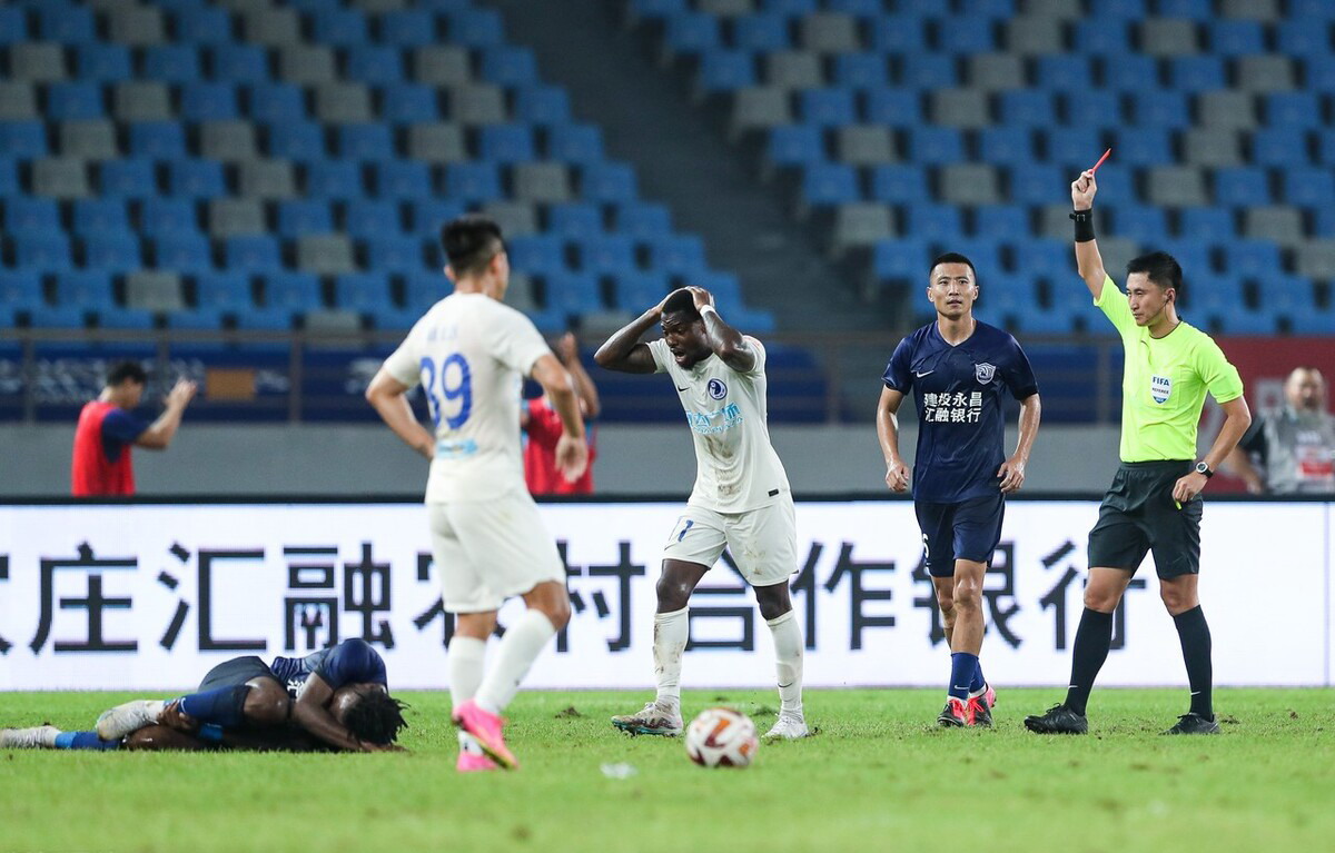 梅赛德斯杯高尔夫球赛 梅赛德斯杯高尔夫球赛