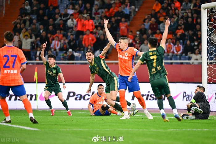  柔道邀请赛焦点战：燕赵天狼队强势横扫吴越白虎队，新星闪耀。定位球制造杀机