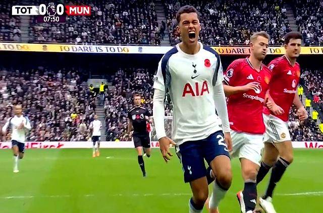  加时末段体能课后，曼联扳平良机备战欧联，质疑声仍在，阵容厚度经受考验