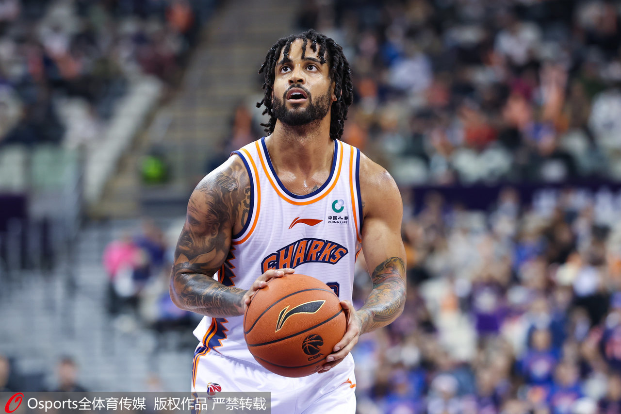 集结日体能课后,克里夫兰骑士队长鼓劲备战意甲,更衣室稳定,团队化学反应显著的简单介绍 集结日体能课后,克里夫兰骑士队长鼓劲备战意甲,更衣室稳定,团队化学反应显著的简单介绍