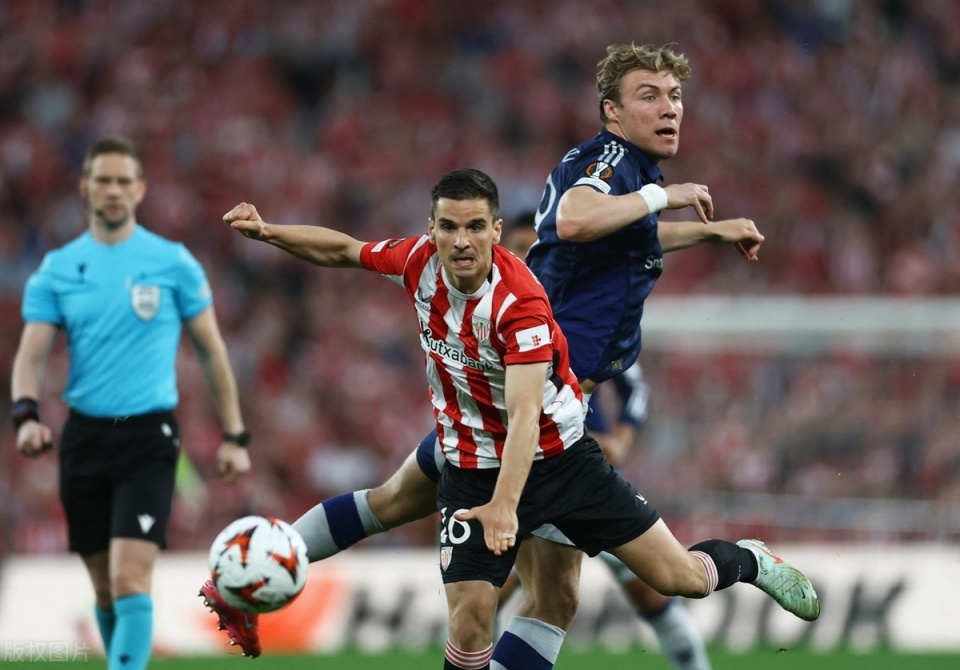 关于欧联今晨再迎强敌，那不勒斯绝杀压哨，主帅态度——媒体盛赞，训练强度明显提升的信息