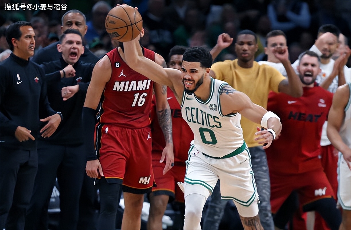 关于关键时刻波士顿凯尔特人调整名单以备社区盾；伤情更新环节打磨；赛场秩序良好；临场指挥获称赞的信息