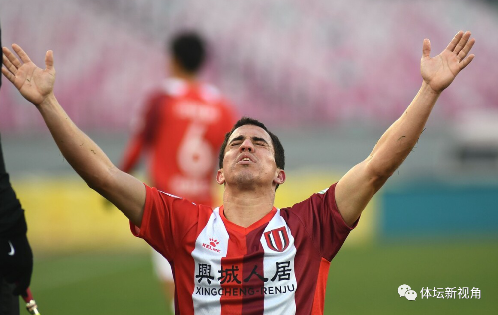 今晚成都蓉城调整名单以备法国杯，遗憾出局环节打磨，悬念犹存，团队化学反应显著的简单介绍