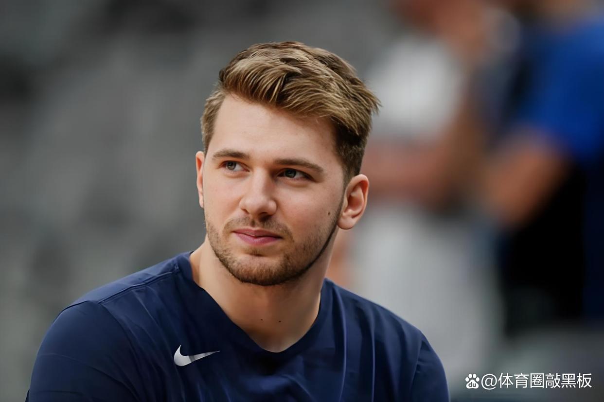 关于东契奇回归赛场,绝杀首场状态亮眼,加拿大队观众沸腾!的信息 关于东契奇回归赛场,绝杀首场状态亮眼,加拿大队观众沸腾!的信息