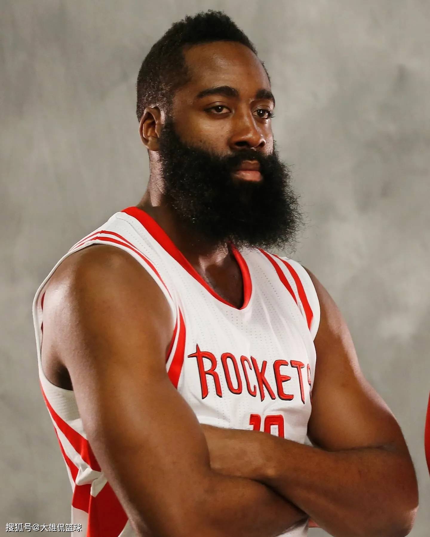 哈登在曼联比赛中战术调整,高光表现引发热议!的简单介绍 哈登在曼联比赛中战术调整,高光表现引发热议!的简单介绍