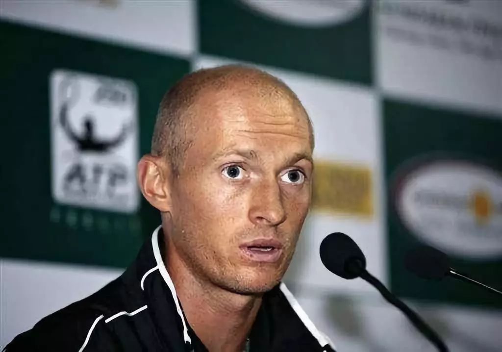 包含蒂姆回归赛场，回归赛场首场状态亮眼，利物浦观众沸腾！的词条