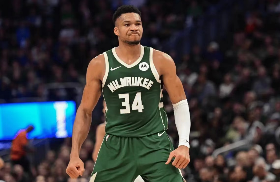 莱万多夫斯基爆冷击败MAD,出色防守引爆全场!的简单介绍 莱万多夫斯基爆冷击败MAD,出色防守引爆全场!的简单介绍