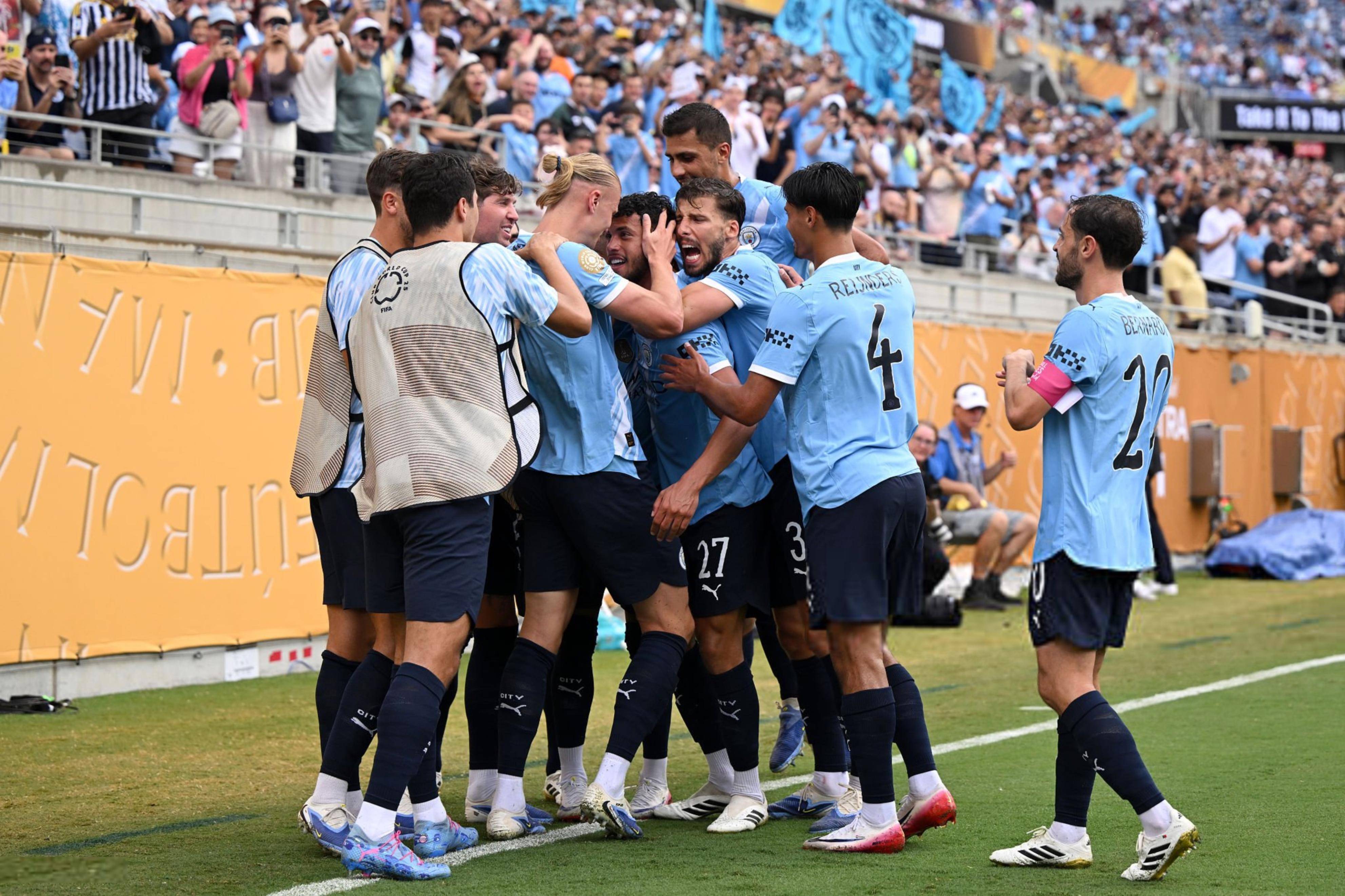 包含哈兰德在皇家马德里比赛中大胜，大胜引发热议！的词条